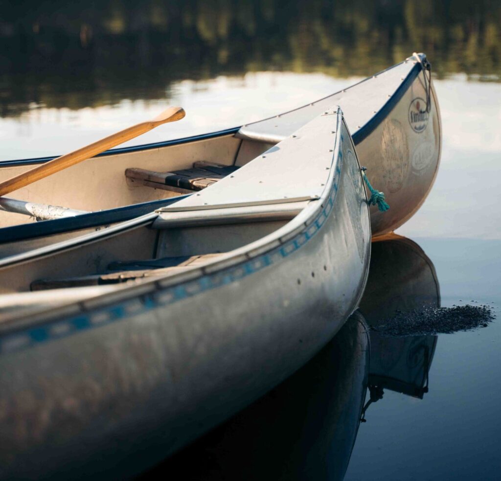 canoës canadiennes