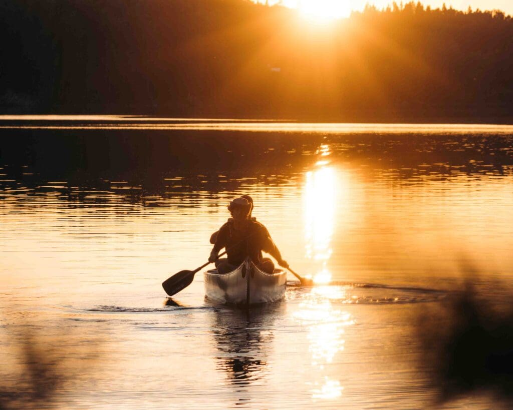 excursion en kayak au coucher du soleil